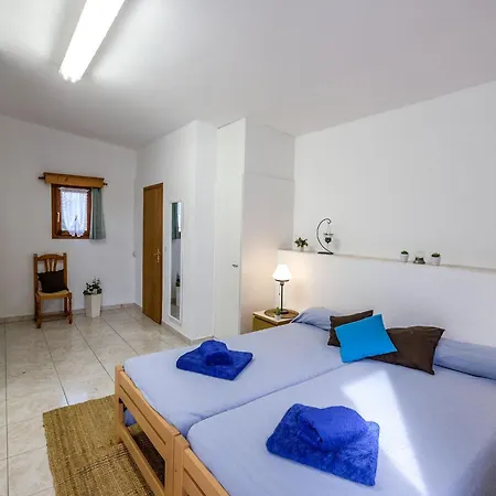Holiday home Reny By Interhome